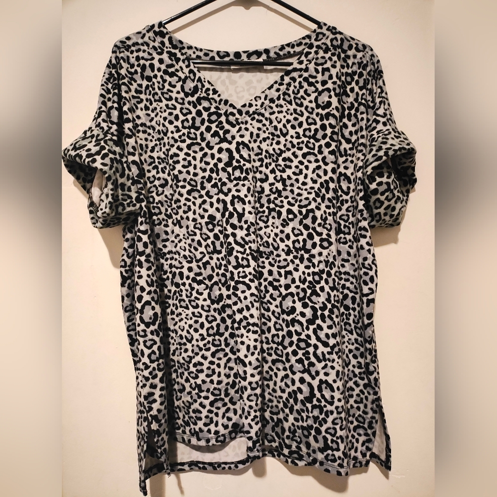 Zenana Leopard Print Blouse